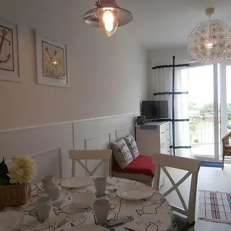 Apartament Przy Plazy 2 * Карвиа
